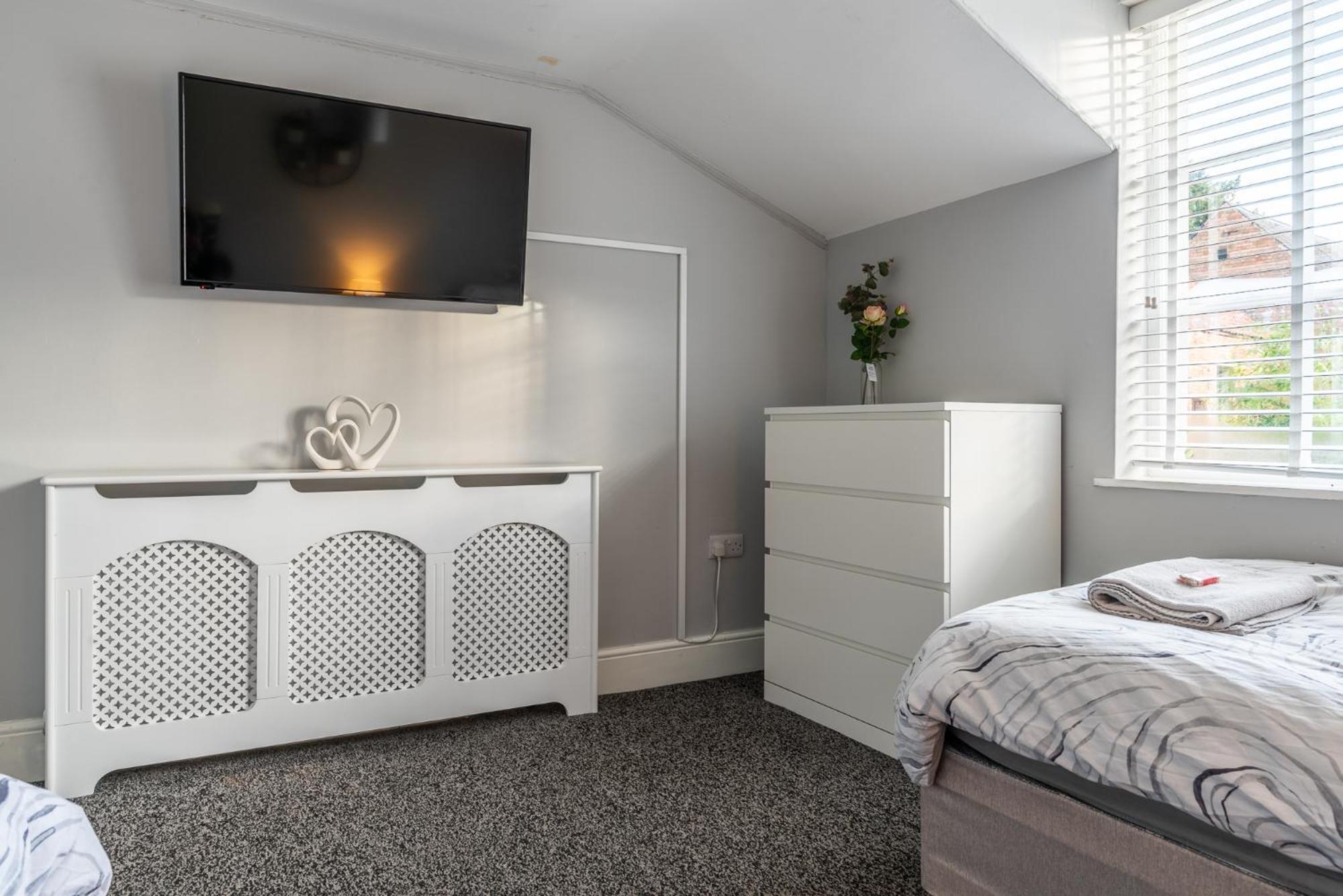 Airfield Manor Pensionat Castle Donington Exteriör bild